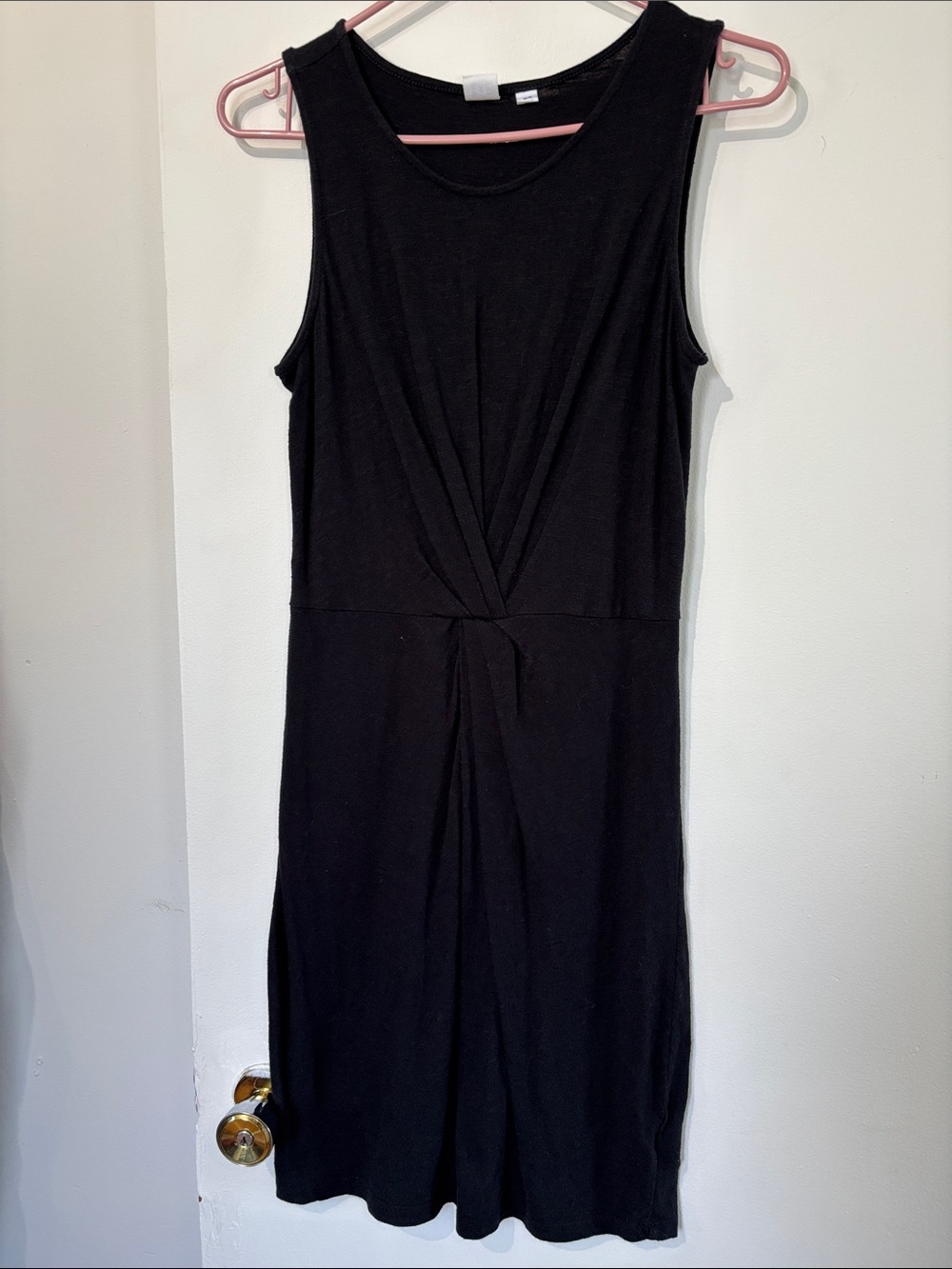 GAP Black Sleeveless Midi Dress with Front Twist